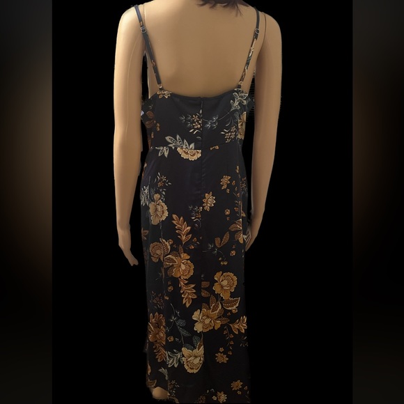 Floral Satin Material Dress - Picture 3 of 6